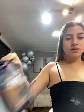 issabela_23 from StripChat