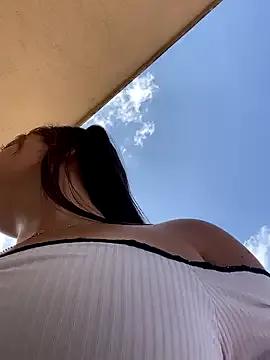 ItsKari from StripChat is Freechat