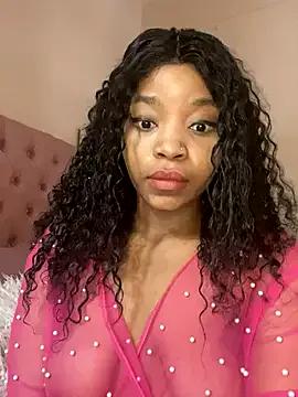 ItsLeyaa from StripChat is Freechat
