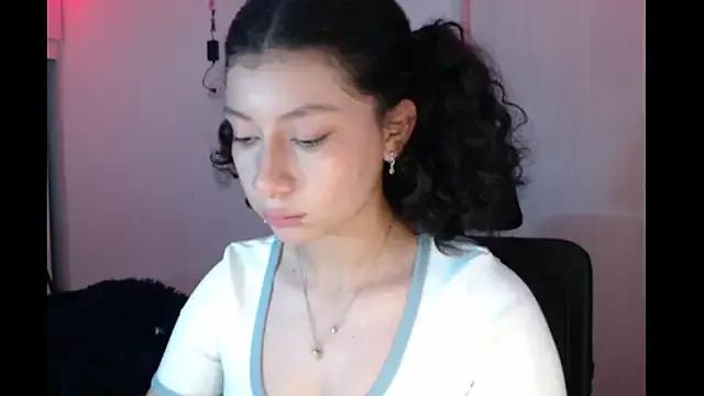 Ivonnybonn from StripChat is Freechat