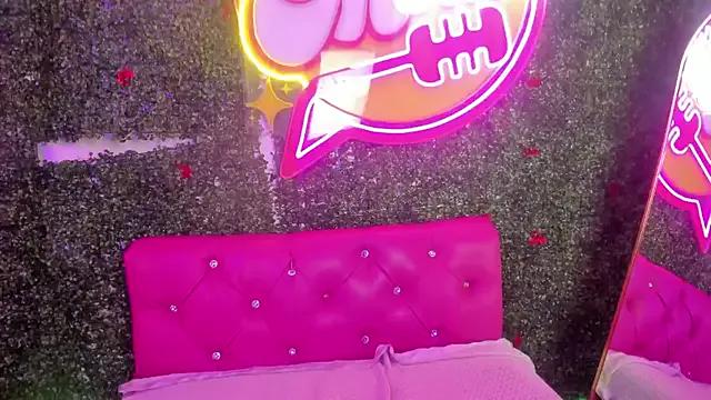 Ivy__storm from StripChat is Freechat