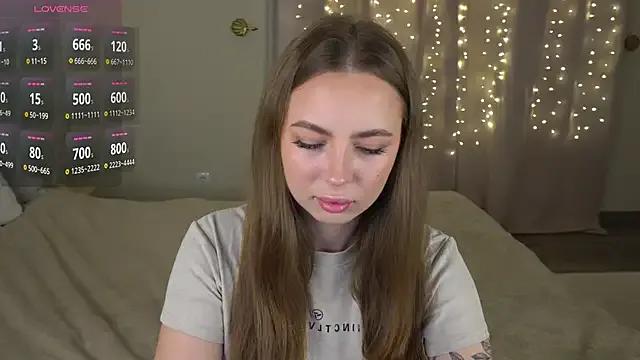 JackieMoonn from StripChat is Freechat