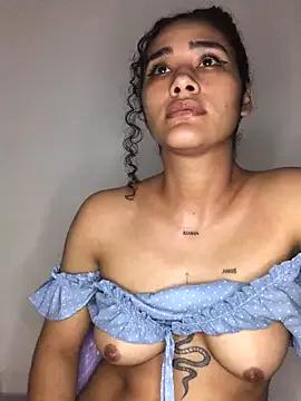 jaderossxx from StripChat is Freechat