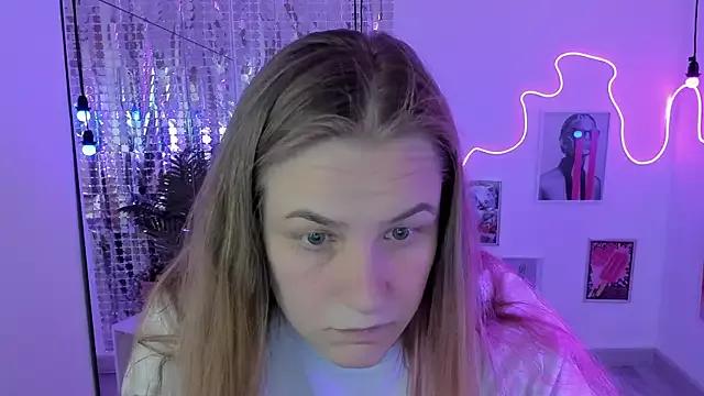 JadeSoft from StripChat is Freechat