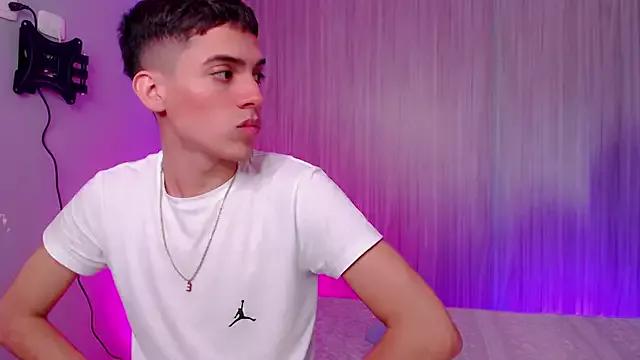 jake_and_joaquin from StripChat is Freechat