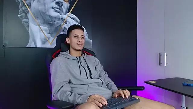 JakeMoxley from StripChat is Freechat