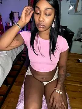 Jalissaskitten from StripChat is Freechat