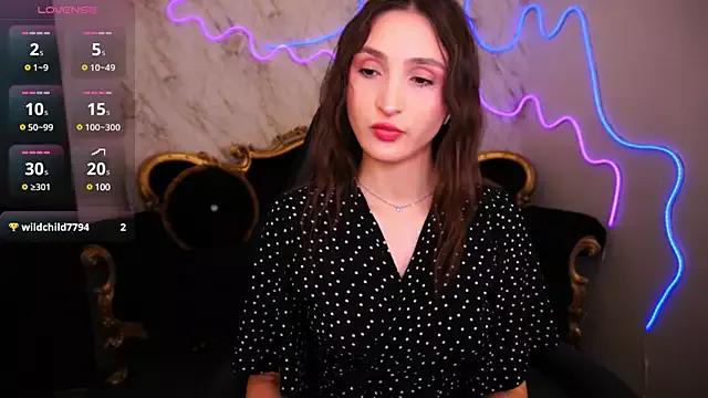 JanieFoxy from StripChat is Freechat