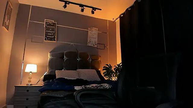 Jeick_luxx from StripChat is Freechat