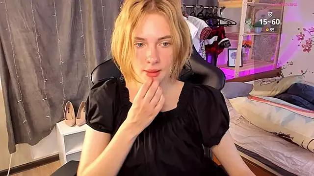 Jelly_Ellie from StripChat is Freechat