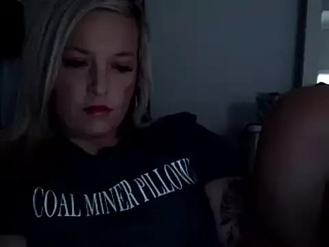 JennaLynn785 from StripChat is Freechat