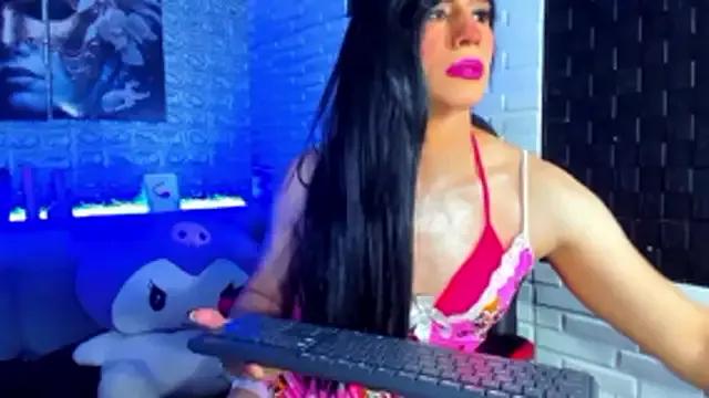 Jennfer_Winson from StripChat is Freechat