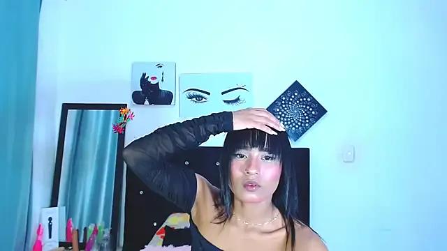 Jenng18 from StripChat