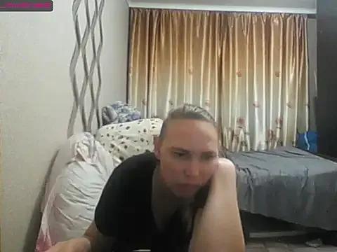 JenniDeep from StripChat is Freechat