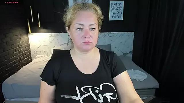 JenniferLight from StripChat