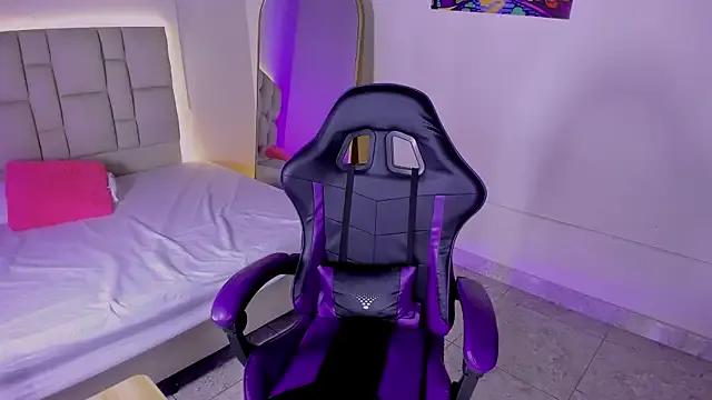 JennyLawrence from StripChat is Freechat