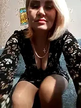 JennyOMay from StripChat is Freechat