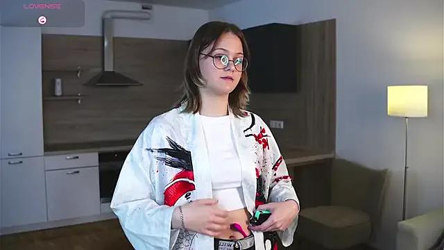 JoelleKessler from StripChat is Freechat