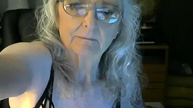 JoleneDelacroix from StripChat is Freechat