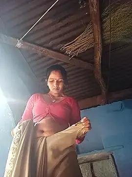 Jooli_xx from StripChat