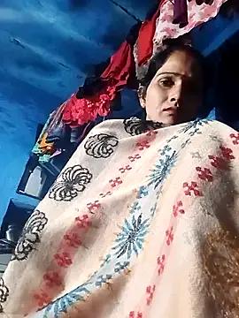 Jooli_xx from StripChat