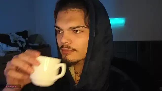 JordanShow from StripChat is Freechat