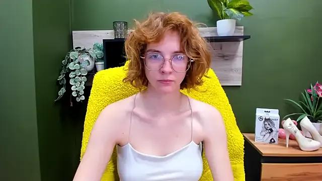 juicyPenny from StripChat is Freechat