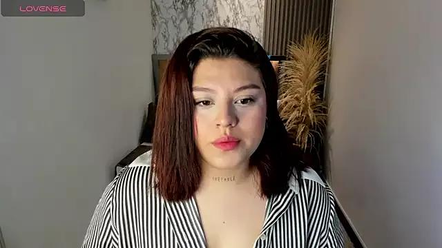 jules_suckubus from StripChat is Freechat