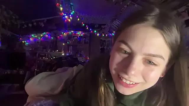 JulesLoves from StripChat is Freechat