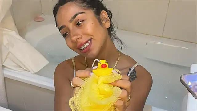 julia_mendes from StripChat is Freechat