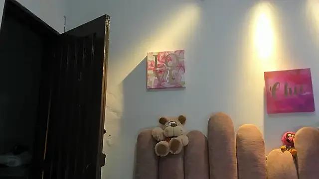 JulianaCarter from StripChat is Freechat