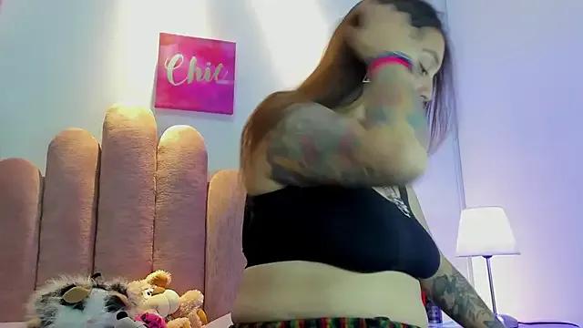 JulianaCarter from StripChat is Freechat