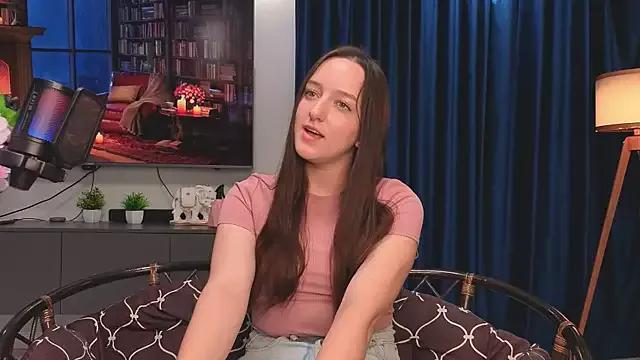 JulianaFay from StripChat is Freechat