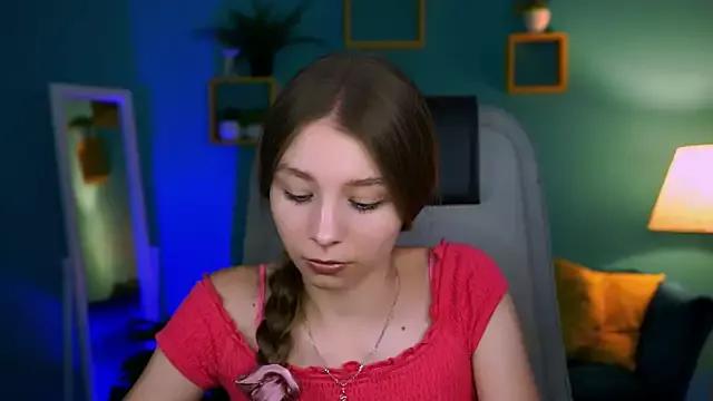 JulieDaniel from StripChat is Freechat