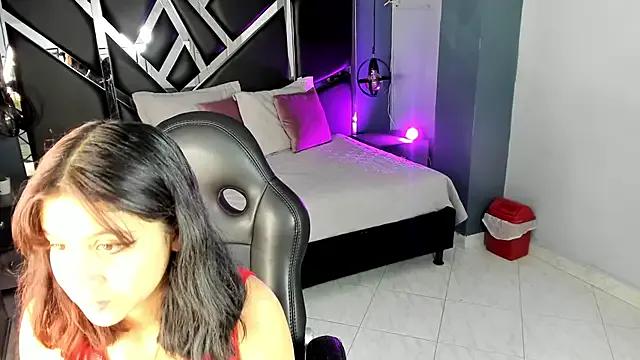 Julieth_brown_ from StripChat is Freechat