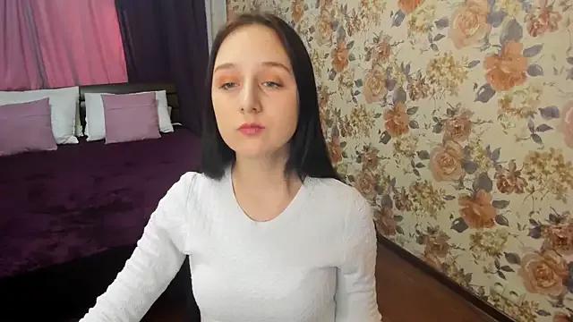 JulietMonli from StripChat is Freechat