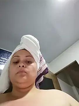 Julietta_1602 from StripChat is Freechat