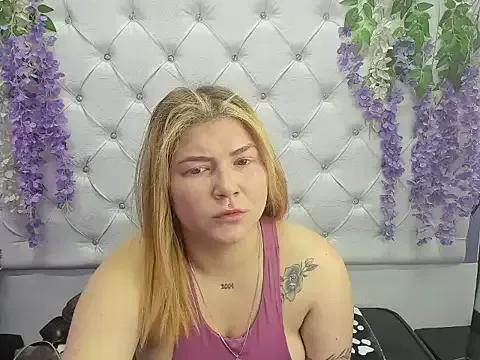 JuliettaRousse69 from StripChat is Freechat