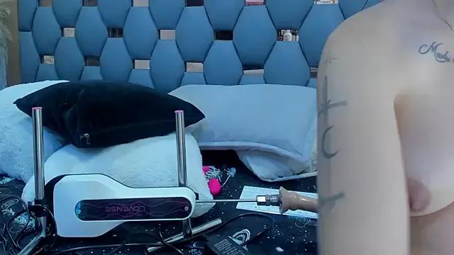 juliette_pretty_ from StripChat is Freechat