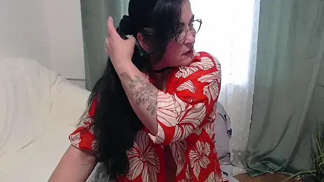 JullieMilf from StripChat