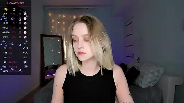 justinahelen_ from StripChat is Freechat