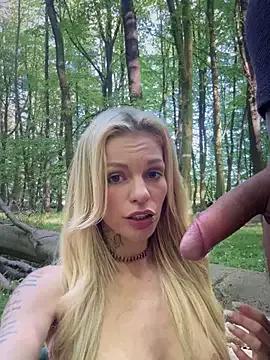 KairaKampen from StripChat is Freechat
