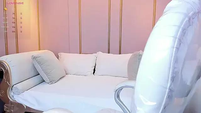 KaixiJanet from StripChat is Freechat