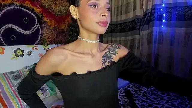 Kalahna from StripChat
