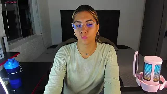 Checkout girls naked models with similar nickname. Cute sexy Free Models.