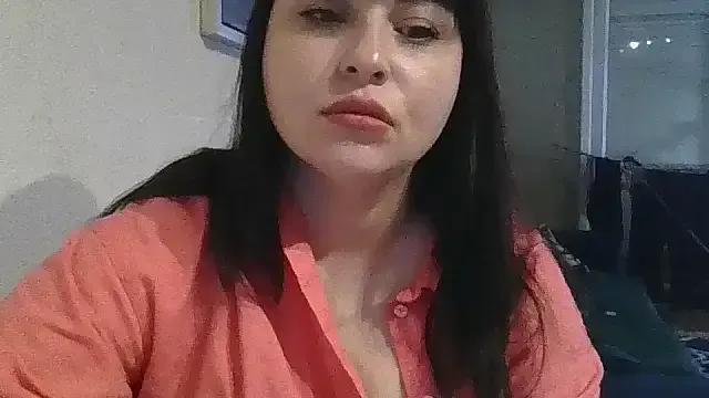 KamillaLaLove from StripChat is Freechat