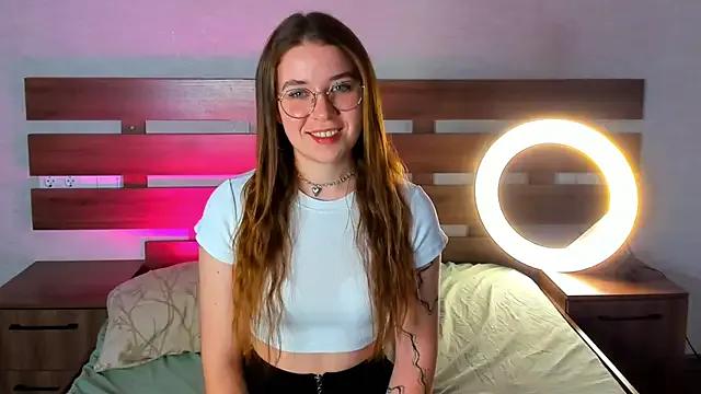 KarenGibbs from StripChat is Freechat