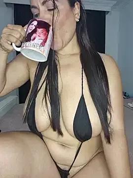 karla-bruni from StripChat is Freechat