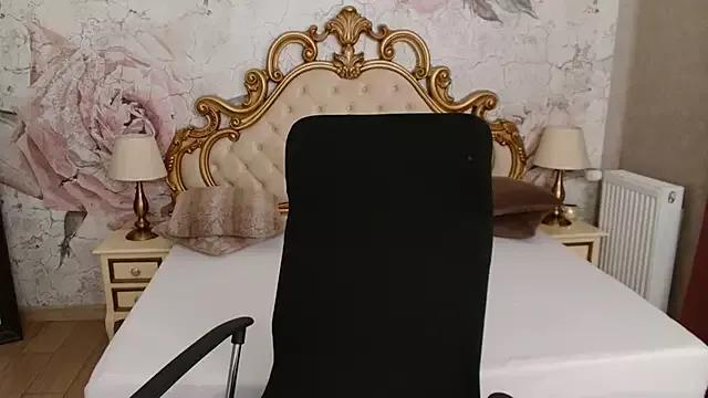 Karla__Scott from StripChat is Freechat