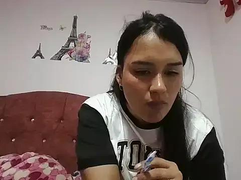 karolsamanta from StripChat is Freechat